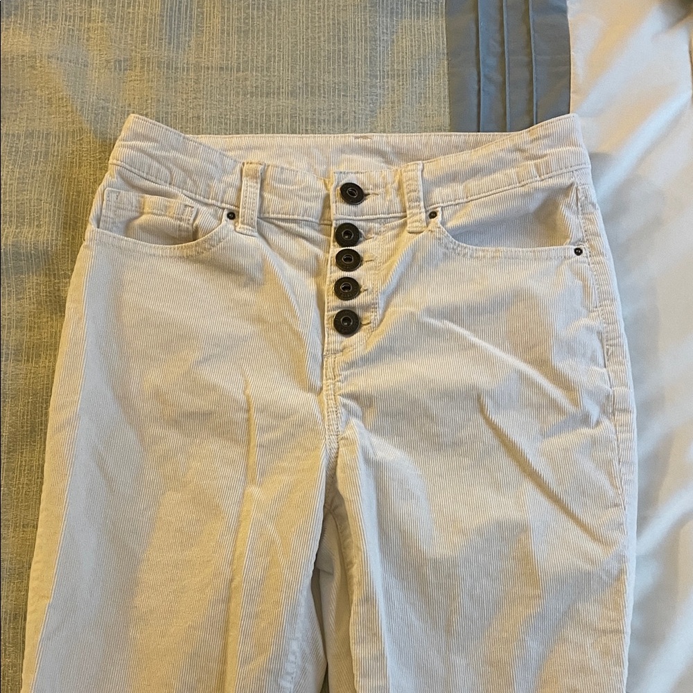 Style & Co. High Rise white cropped cords size 4